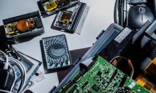 关于“tokenim2.0钱包余额是多少钱”的具体信息，我无法提供实时数据或个人钱包余额的信息。为了了解tokenim2.0钱包的余额，您可以通过以下几种方式查询：

1. **打开tokenim2.0钱包应用**: 登录您的账户，通常在应用主界面会显示您的余额信息。

2. **区块链浏览器**: 如果您知道您钱包地址，可以通过相应的区块链浏览器查询该地址的余额。只需将钱包地址输入浏览器即可。

3. **客服支持**: 如果您在查询过程中遇到问题，可以联系tokenim的官方客服寻求帮助。

为了进一步了解有关tokenim2.0钱包的运作，您可以考虑以下问题：

1. tokenim2.0钱包有什么特点和优势？
2. 如何安全使用tokenim2.0钱包？
3. tokenim2.0钱包支持哪些类型的数字货币？
4. 如何转账或接收资金？
5. 如何找回丢失的tokenim2.0钱包？
6. tokenim2.0钱包的未来发展趋势是什么？

如果您需要关于这些问题的详细介绍或进一步的信息，请告诉我！