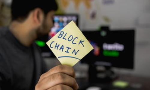 关于“比特币转 tokenim 2.0 是否能够查到”的问题，我可以提供一些相关信息。

在区块链技术的基础上，比特币和大部分加密货币都采用了去中心化的账本系统，这意味着所有交易都是公开且透明的，任何人都可以在区块链上查阅到这些交易记录。

tokenim 2.0 是一种基于区块链技术的代币，通常在以太坊等平台上运行。当你将比特币转换为 tokenim 2.0，通常会经过一个交易所或服务将比特币兑换成 tokenim 2.0 代币。在这个过程中，原始的比特币交易记录是可以在比特币的区块链上被查到的，而最终的 tokenim 2.0 代币也是可以在其所在的区块链上查到。

如果你想要查找具体的交易信息，可以通过以下几种方式：

1. **区块链浏览器**：使用比特币的区块链浏览器（如 Blockchain.com、Blockchair等）查看比特币交易记录。输入你的比特币地址或交易哈希，可以精确查找相关交易信息。

2. **去中心化交易所或平台**：如果你是在某个去中心化交易所（DEX）将比特币换成了 tokenim 2.0，通常该交易所也会提供一个平台上的交易历史查询功能。

3. **钱包软件**：一些加密货币钱包软件也能显示你的交易历史，包括比特币及其他代币的交易。

需要注意的是，虽然交易在链上是公开的，但交易涉及的地址通常是匿名的，除非你能够将地址与个人身份信息关联起来，否则很难追溯到个人。

如果你有更具体的场景或细节，欢迎提供更多信息，我会更有针对性地作答。